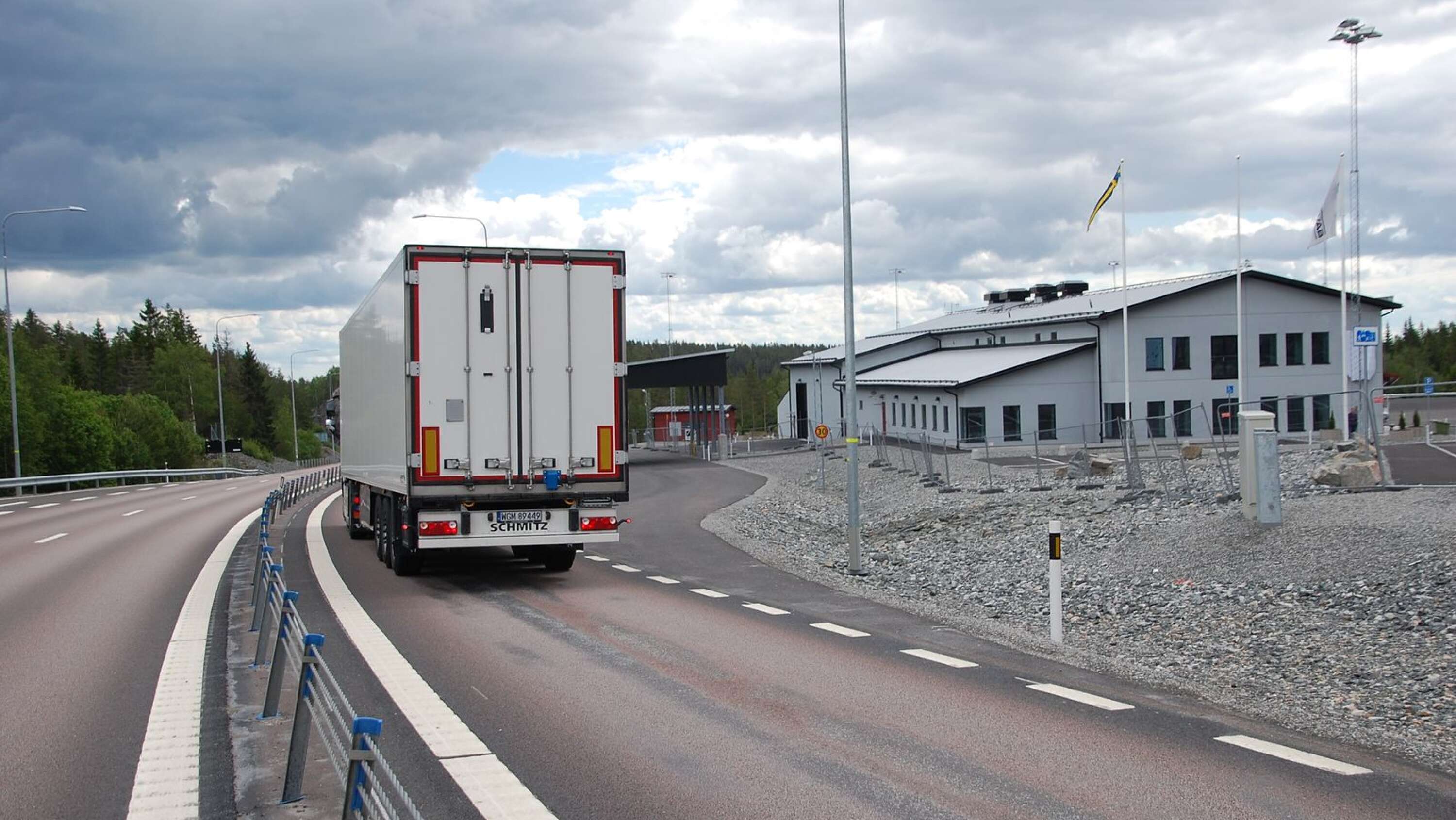 Det har varit en bra start på 2021 för tullen längs den norska gränsen. Här ses tullstationen i Hån som stod klar i somras.