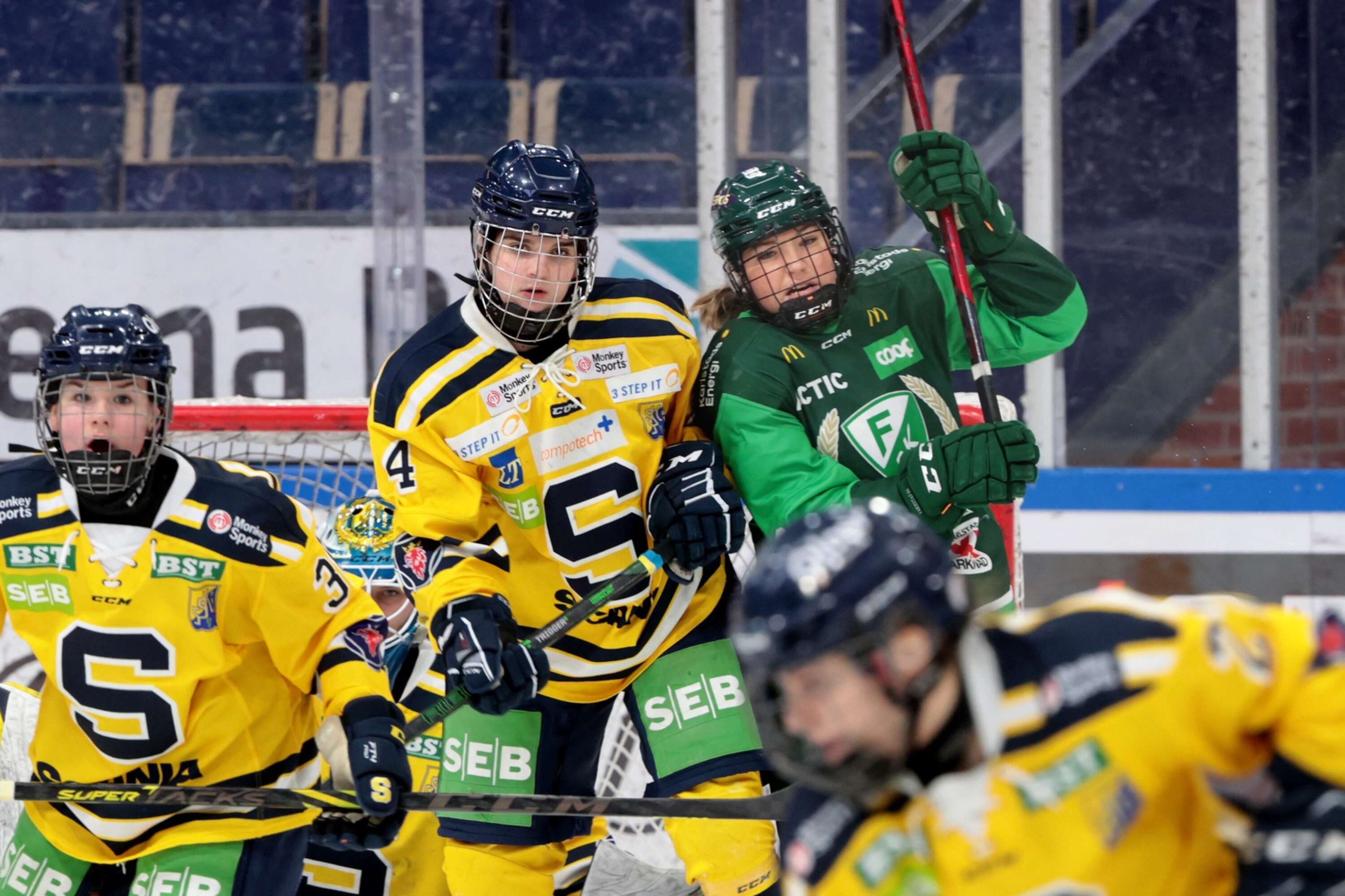 Färjestad med Matilda Eriksson vann hemma mot Södertälje och nu väntar en tredje och avgörande match i play off för ett steg närmare SDHL.