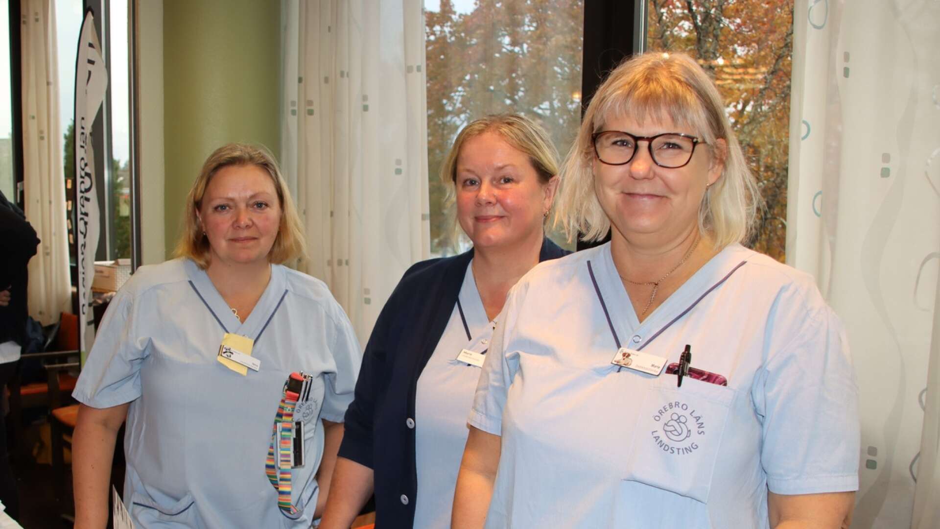 Vårdcentralen i Hällefors hade en egen monter. Från vänster Nina Höök, distriktssköterska, Marie Persson, undersköterska, och Marie Johansson, distriktssköterska.