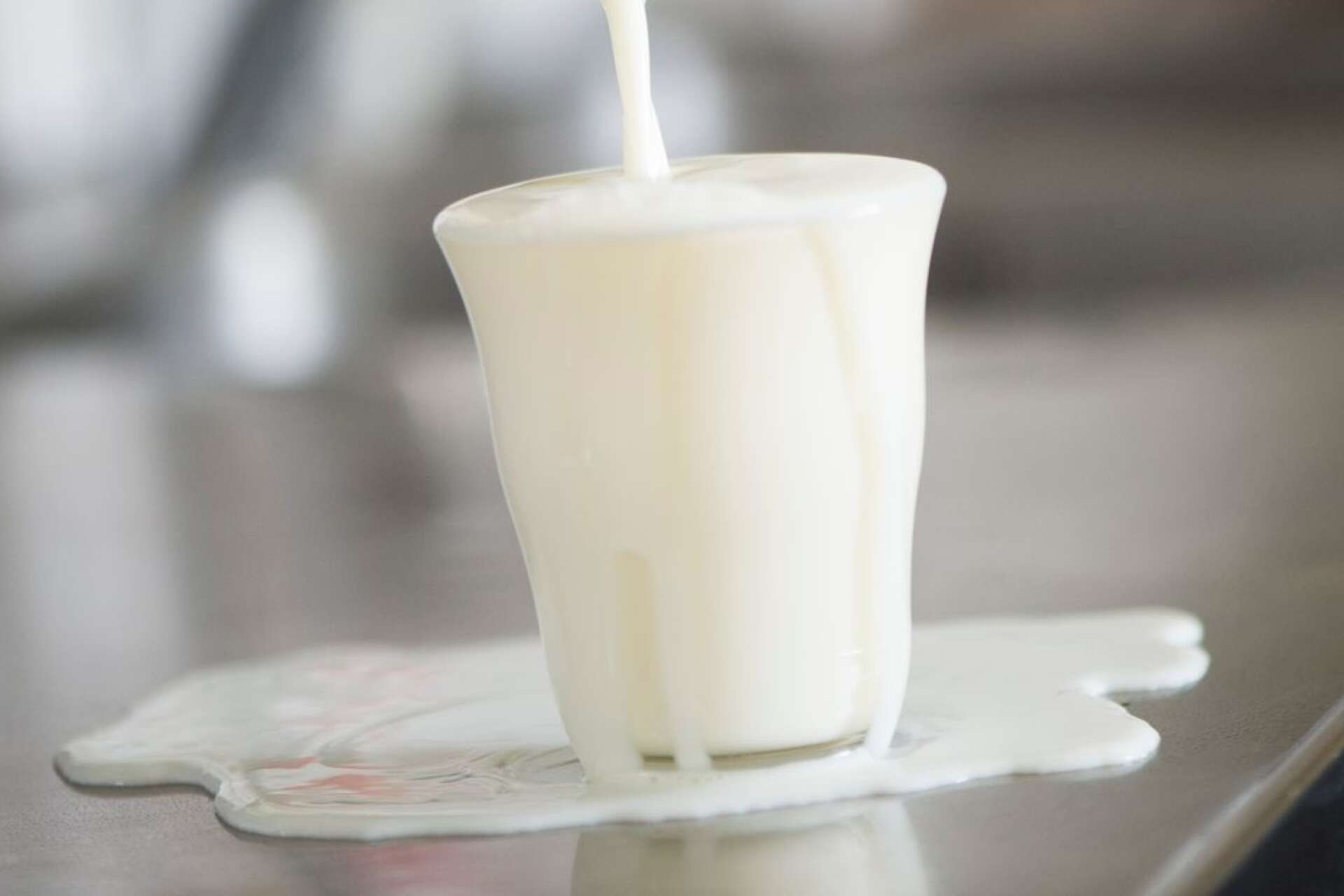 Skånemejerier återkallar sin standardmjölk, enlitersförpackning med tre procents fetthalt. Arkivbild.