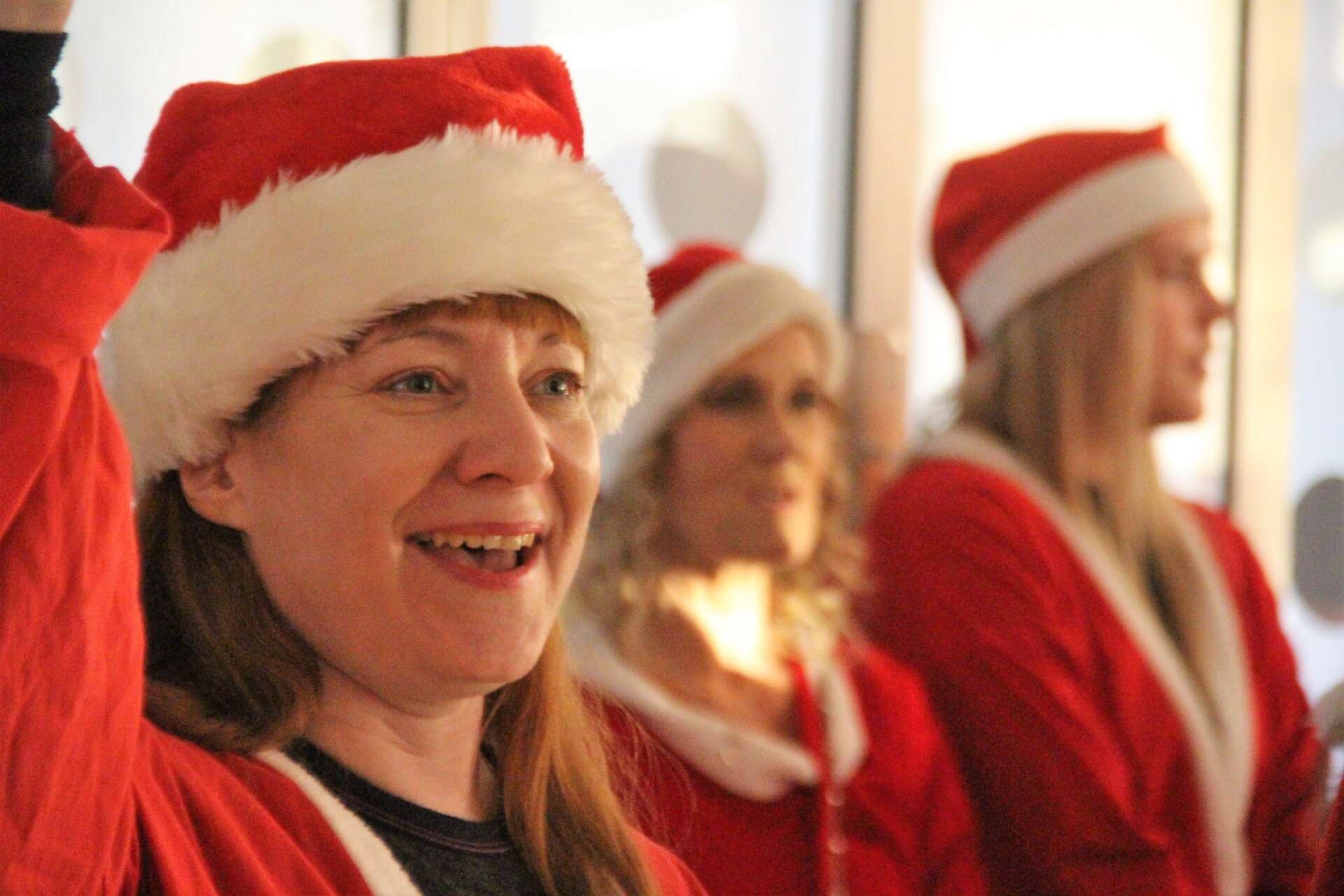 Förutom Jultomten själv, har kanske Sifhällatomtarnas ledare Malin Axelsson mest energi under julen.