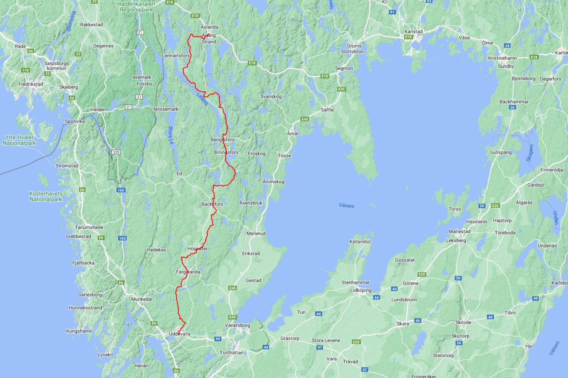 Lelångenleden är drygt 18 mil lång och går mellan Uddevalla och Årjäng.