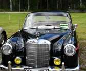 En av de tio bilar som valts ut av juryn till bilparaden: En Mercedes Benz 220S 1958. Ägare Peter Johansson.