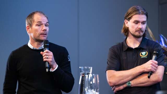 Tomas Mitell och Färjestads Linus Johansson under SHL:s upptaktsträff.