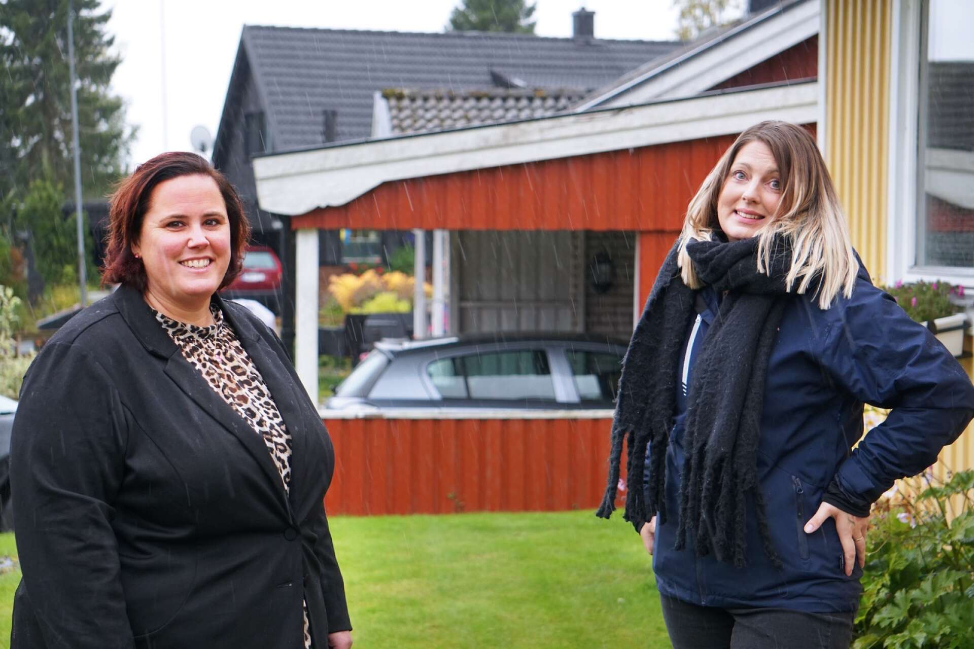 Martina Eriksson och Lina Øygarden är två av de nya medlemmarna i Moderaterna i Storfors. De har redan fått tunga roller i partiet.