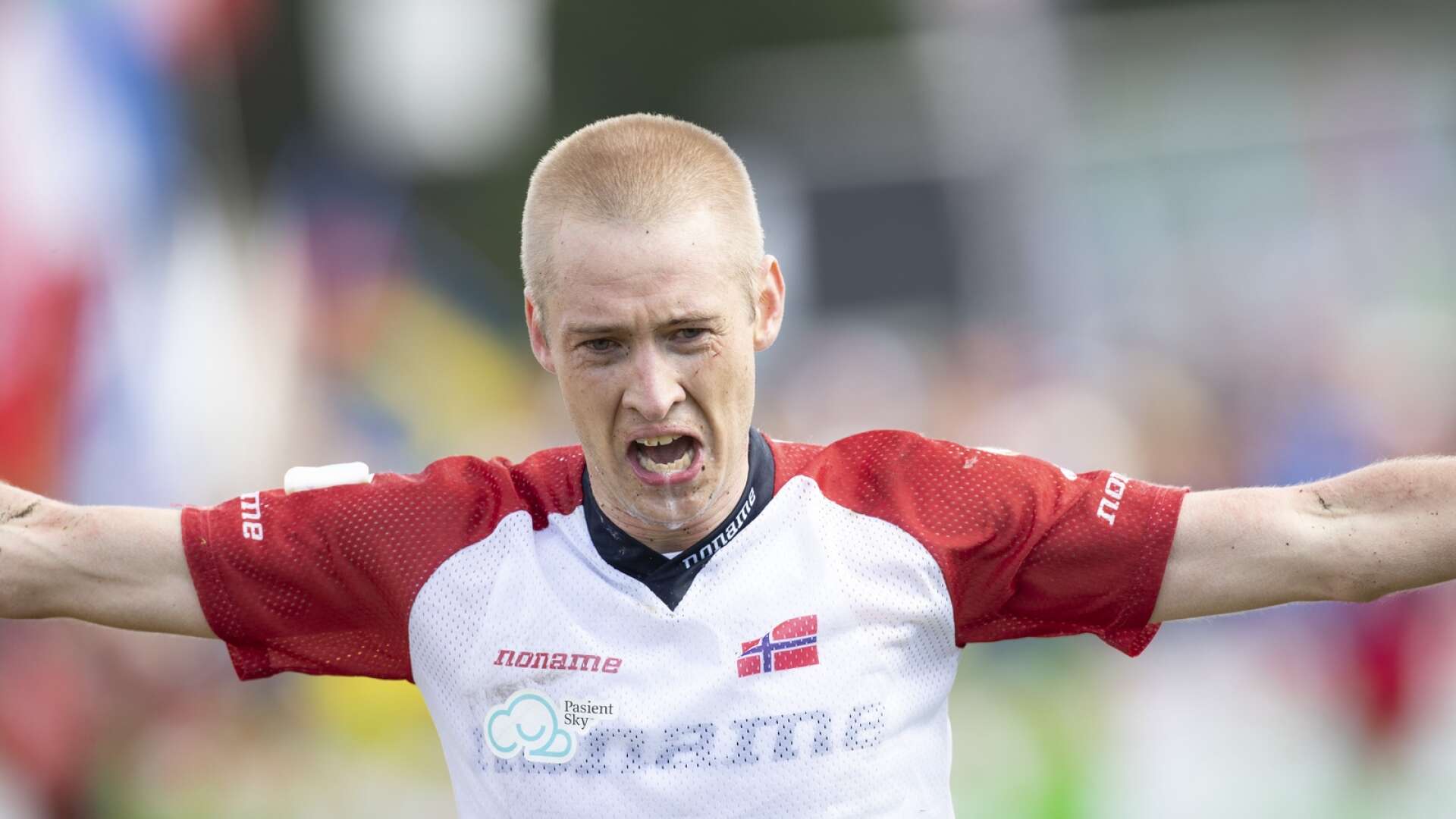 Norrmannen Olav Lundanes har tio VM-guld i orientering – åtta individuellt och två i stafett. I helgen kommer han till Ed för att springa Götalandsmästerskapen.