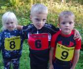 Thilda Lidén, Hugo och Erik Flink startade i yngsta klassen och är taggade för sina 400 meter.