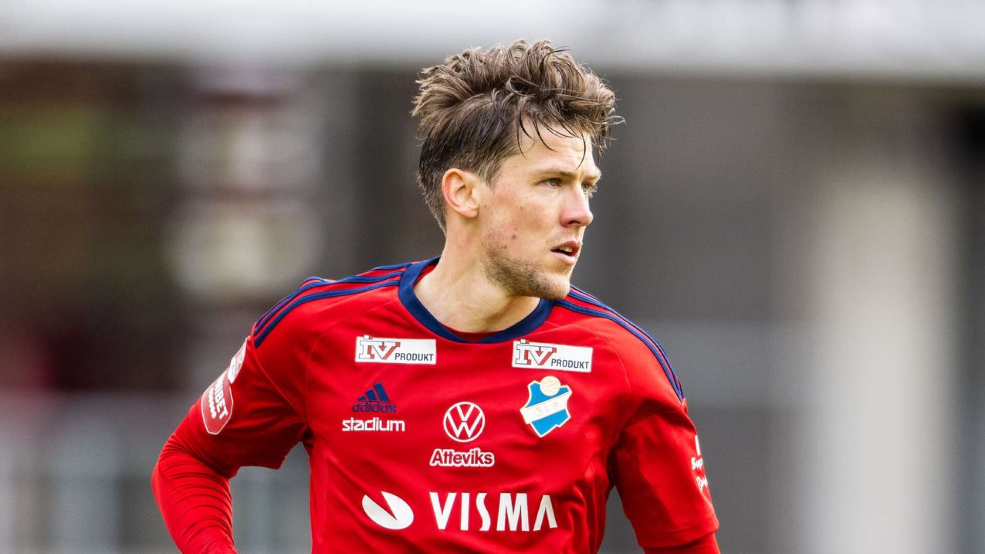 John Stenberg i Östertröjan under säsongens hemmamatch mot Jönköpings Södra. 