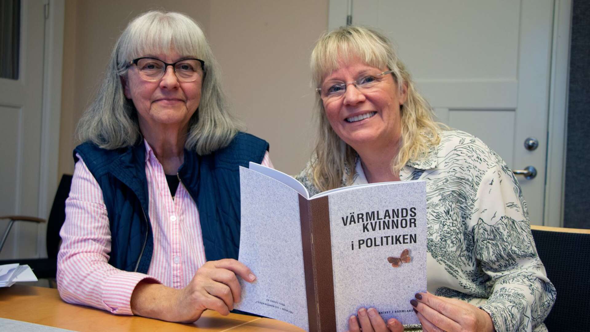 Berith Sande och Anna-Karin Worland lyfter fram värmländska kvinnor som varit verksamma i politiken på olika plan.