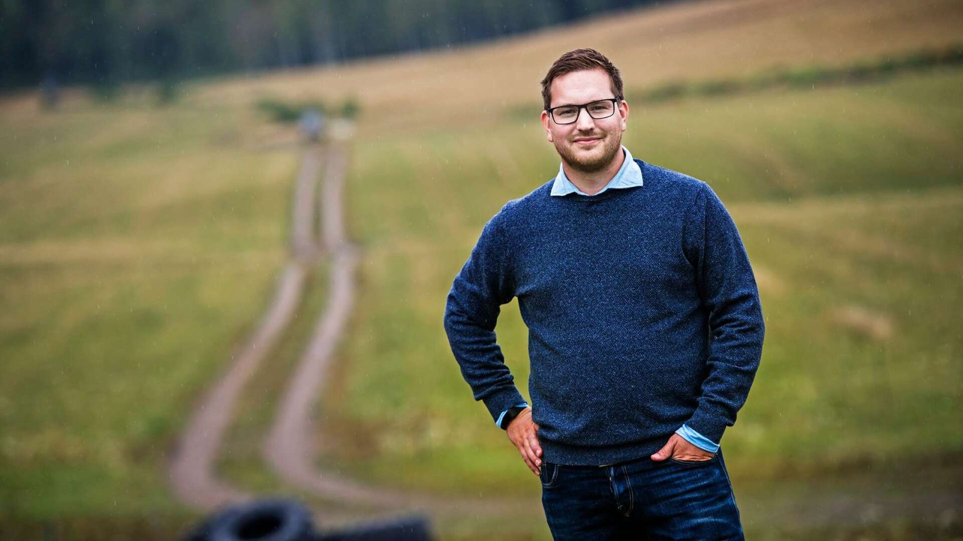  Håkan Svenneling (V) är en bra landsbygdskandidat enligt V i Värmland.