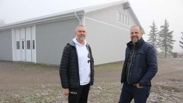 Fredrk Borg och Sonny Klarén öppnade Klabo Padel Kvänum lagom till julen 2020, men satsningen blev inte riktigt som de tänkt sig.