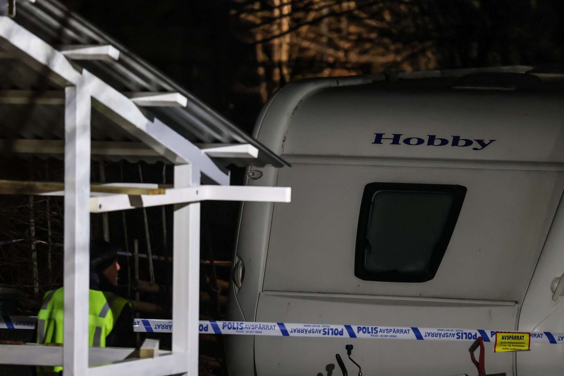 Preliminära rapporten från obduktionen av kvinnan som dog i en husvagn i Dals Rostock, inte har utsatts för brott.