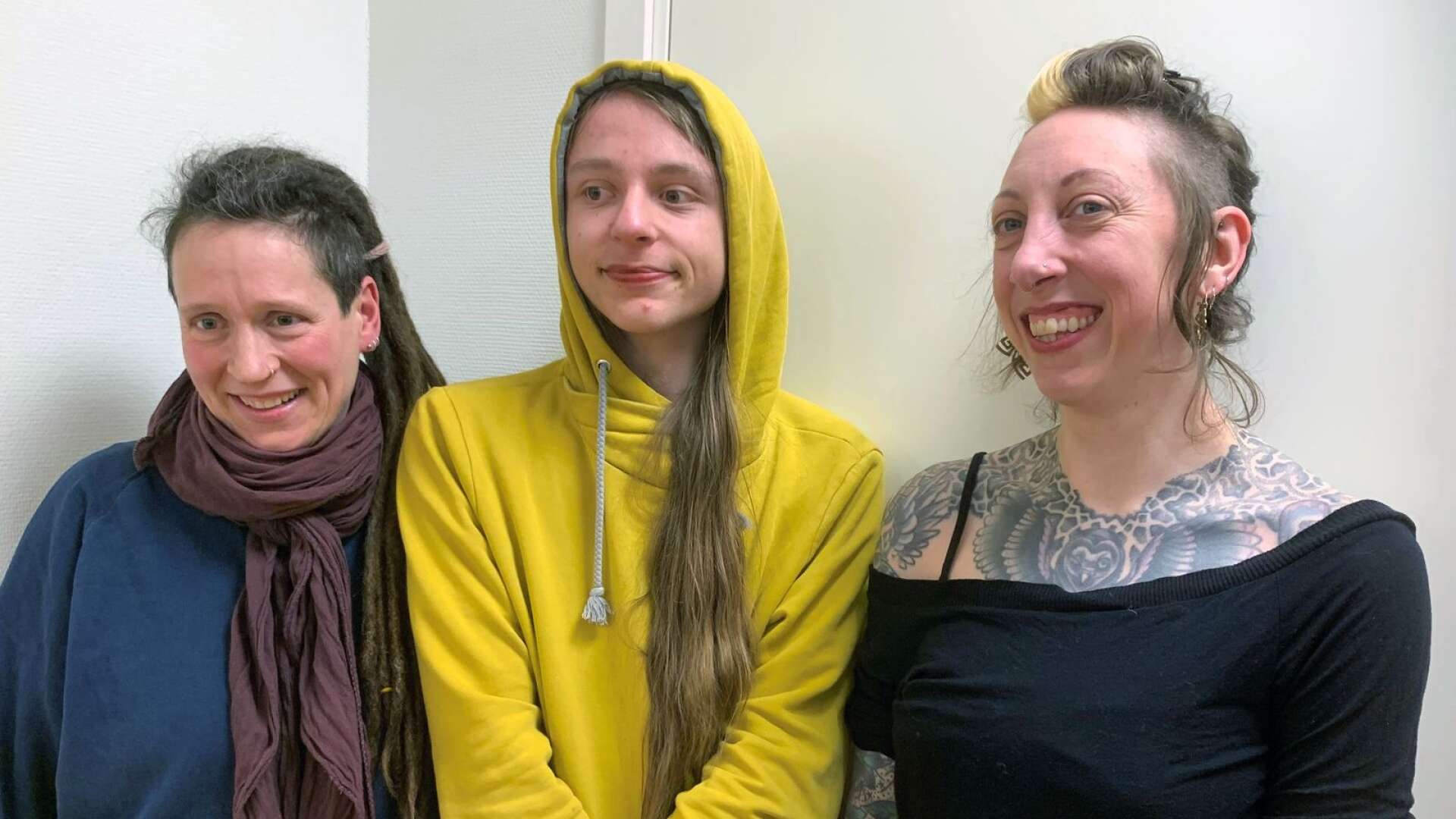 Veronika Horn, Kilian Horn och Sophie Heuser medverkade vid vernissagen i Dals-Eds konsthall i måndags. 