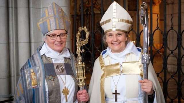 Ärkebiskop Antje Jackelén och Svenska kyrkans nyaste biskop Karin Johannesson