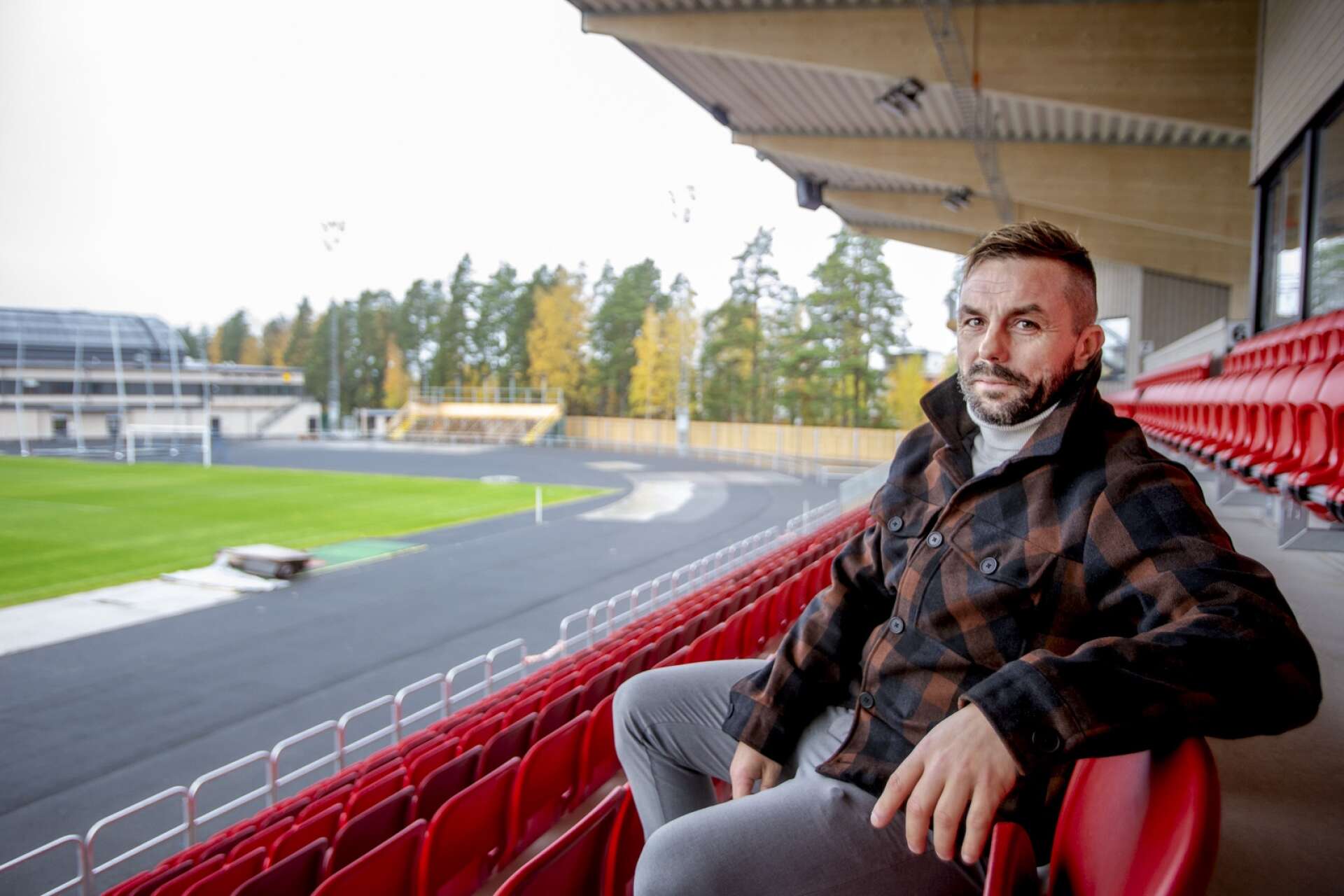 Tobias Johansson i sportgruppen i Karlstad Fotboll blickar tillbaka på tre år man drar lärdom av – när man nu satsar framåt.