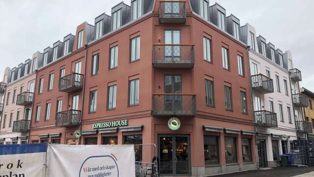 Nya Dahlinshuset kan vinna pris för Sveriges finaste nyproduktion. Den 1 april är det dags för inflyttning i lägenheterna.