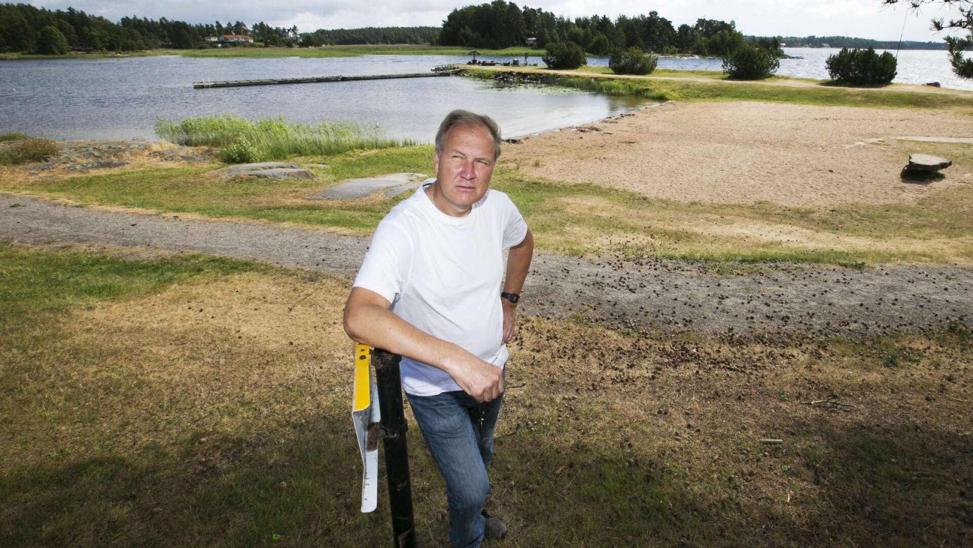Thomas Martinsson är ordförande för Skutbergets wenner. Han riktar hård kritik mot Karlstads kommun för det sätt som de har bedrivit kommunikationen mot föreningen.