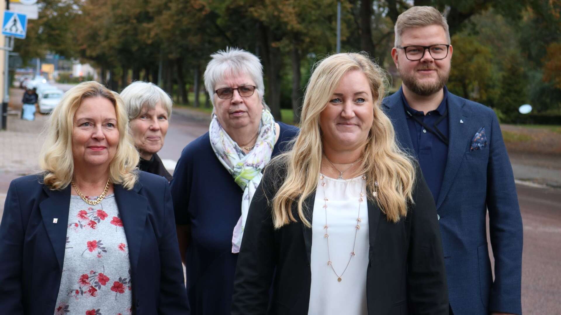 Kristinehamnssamverkans Jane Larsson (C), Louise Hamilton (MP), Ellen Skaare Håkansson (KD), Marie Oudin (M) och Eric Hesselius (L). 