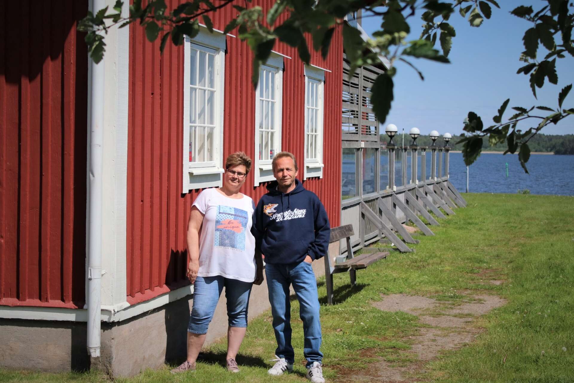 Nicole och Andy van Assema har tagit över den tidigare Harryslokalen, vid Åmåls hamn. 