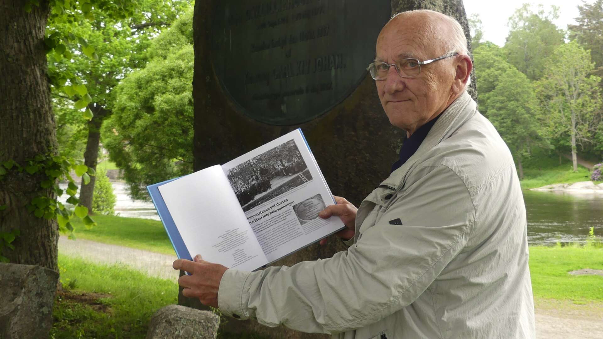 Nu släpper Sven-Erik Dahlström boken &quot;Minnesstenen som ljuger&quot; som är baserad på en del av hans artikelserie om lokalhistoria i Säffle-Tidningen. 