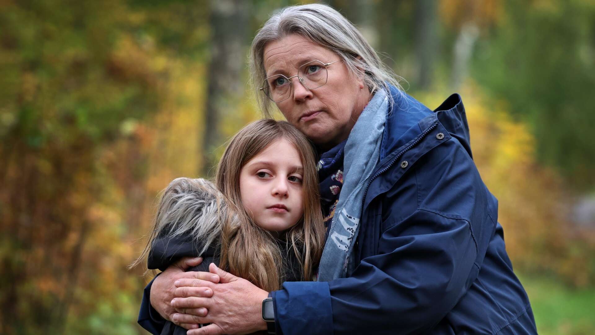 Lisa, 9 år, från Järpås, var nyligen  bara några timmar från att utvisas till Albanien. Nu berättar hennes vårdnadshavare Paulina Backström om vecka som skulle visa sig bli som en lamslående thriller för alla inblandade.