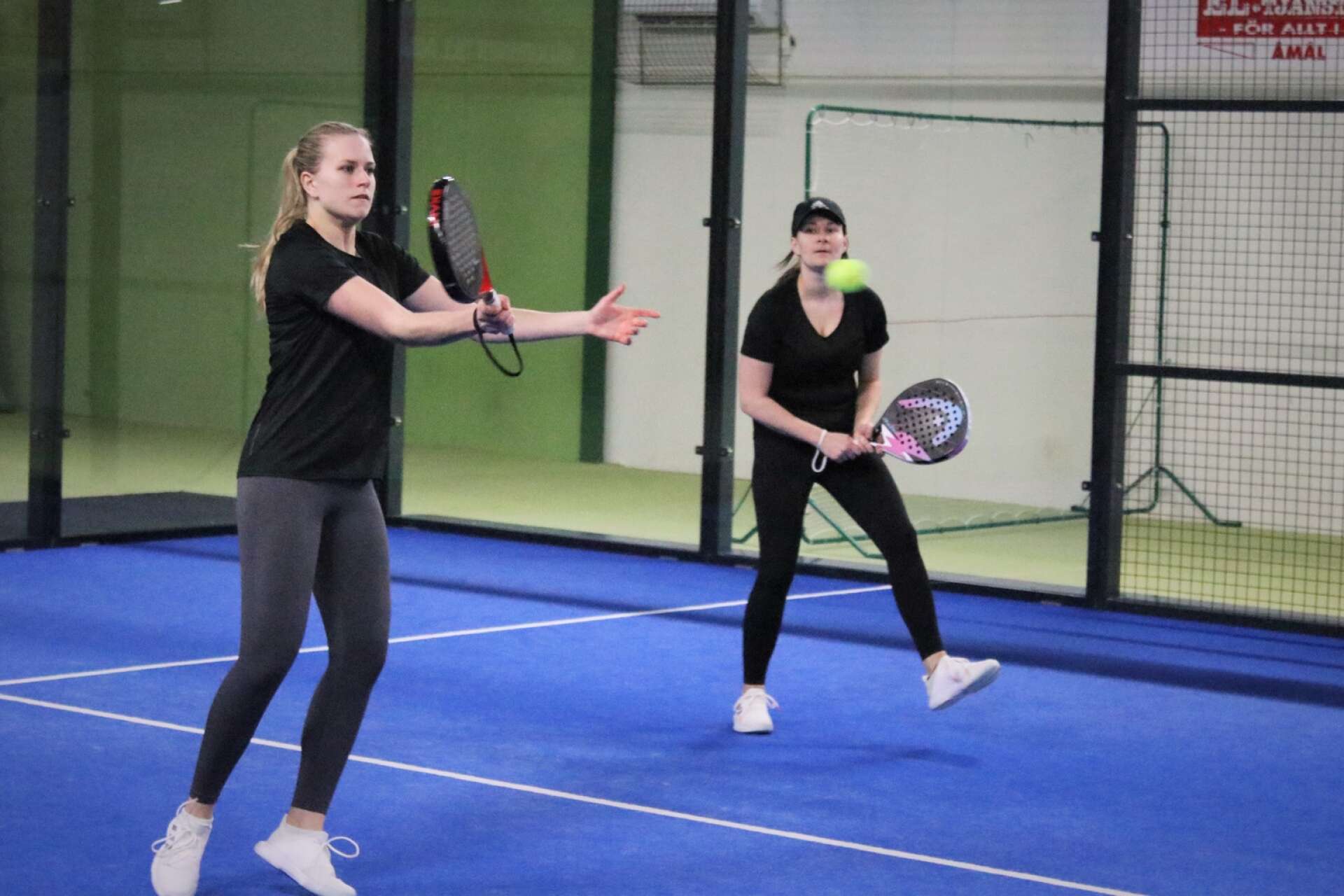 Systrarna Felicia och Maja Andersson tog sig hela vägen till final i turneringen. 