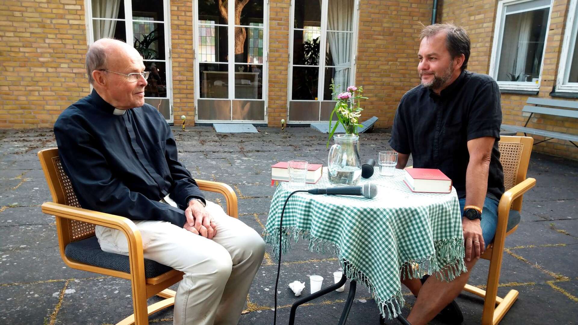 Kvällen gäst var Krister Annell som intervjuades av Kenneth Holgerson.