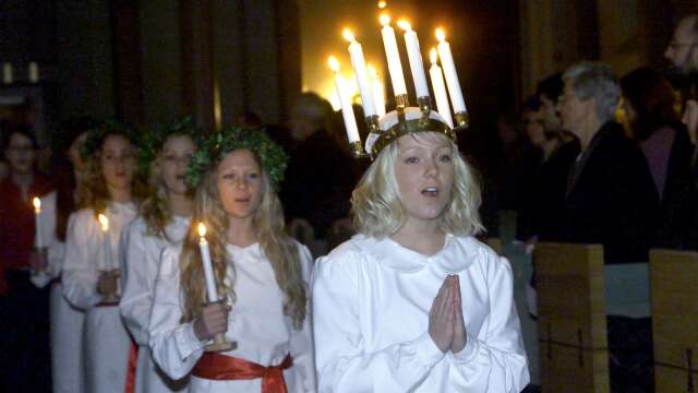 Den 9 december 2001 blev Nathalie Ekfeldt Thorold krönt till lucia i Mariestads domkyrka.