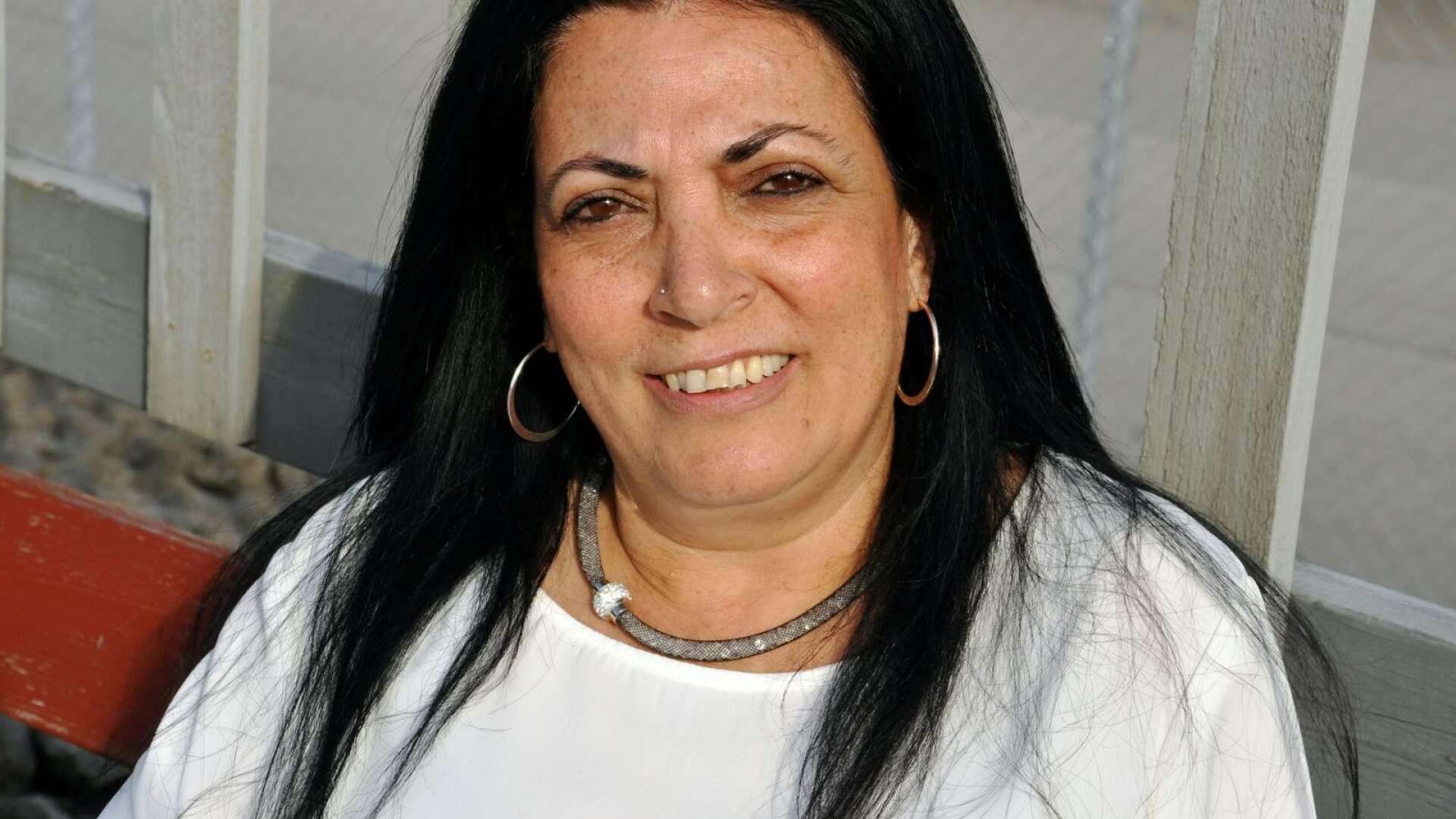 Marie-Therese Harfouche, lokalpolitiker och entreprenör i Bengtsfors, har hela sin släkt kvar i Beirut. 