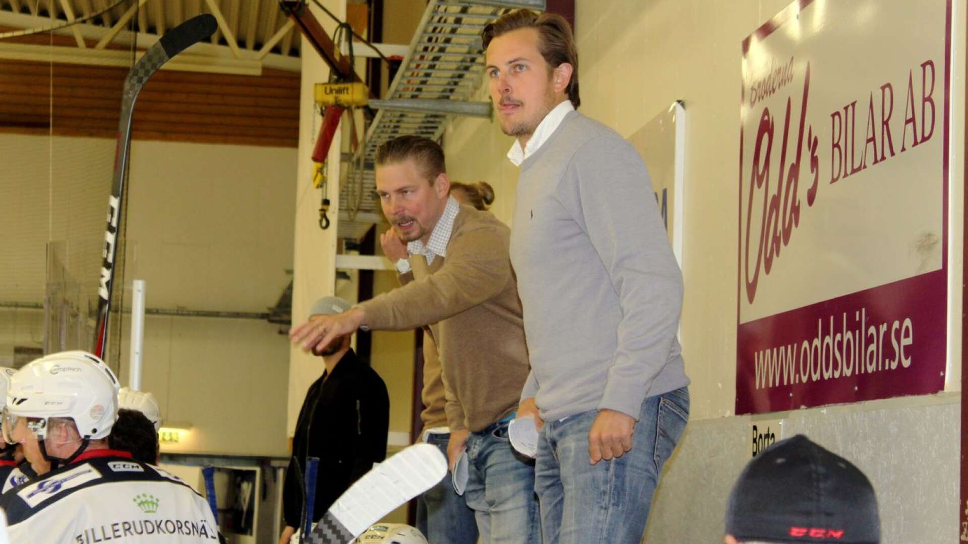 Andreas Svensson, till vänster, är på väg att förlänga sitt kontrakt som Grumstränare.