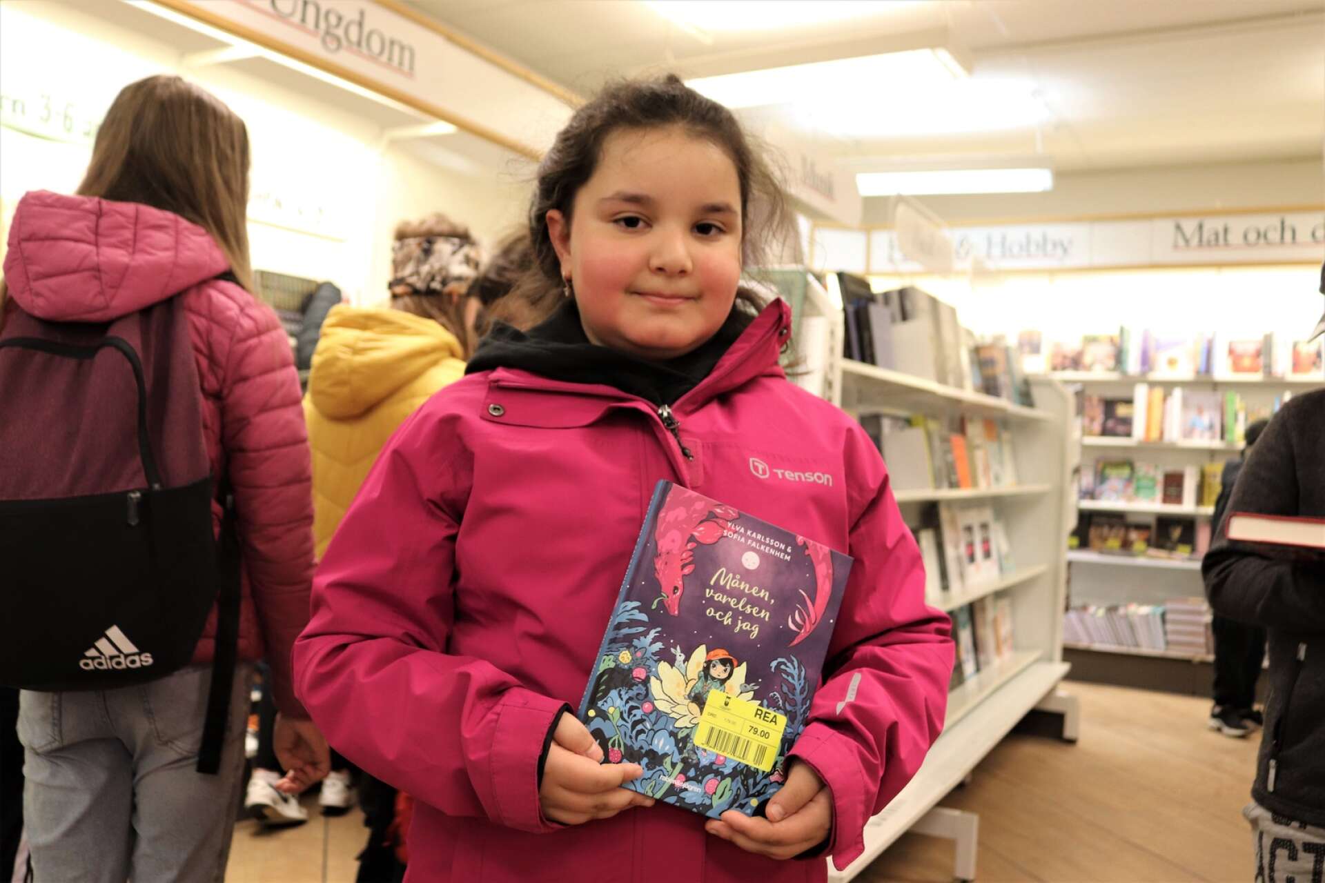 10-åriga Sudem Daler hittade en bok ganska snabbt som hon blev intresserad av. 