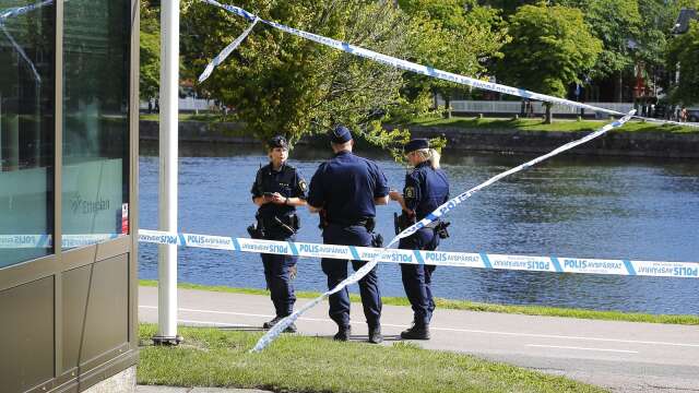 Polisens avdelning för grova brott har tagit över utredningen om skottlossningen i Karlstad.