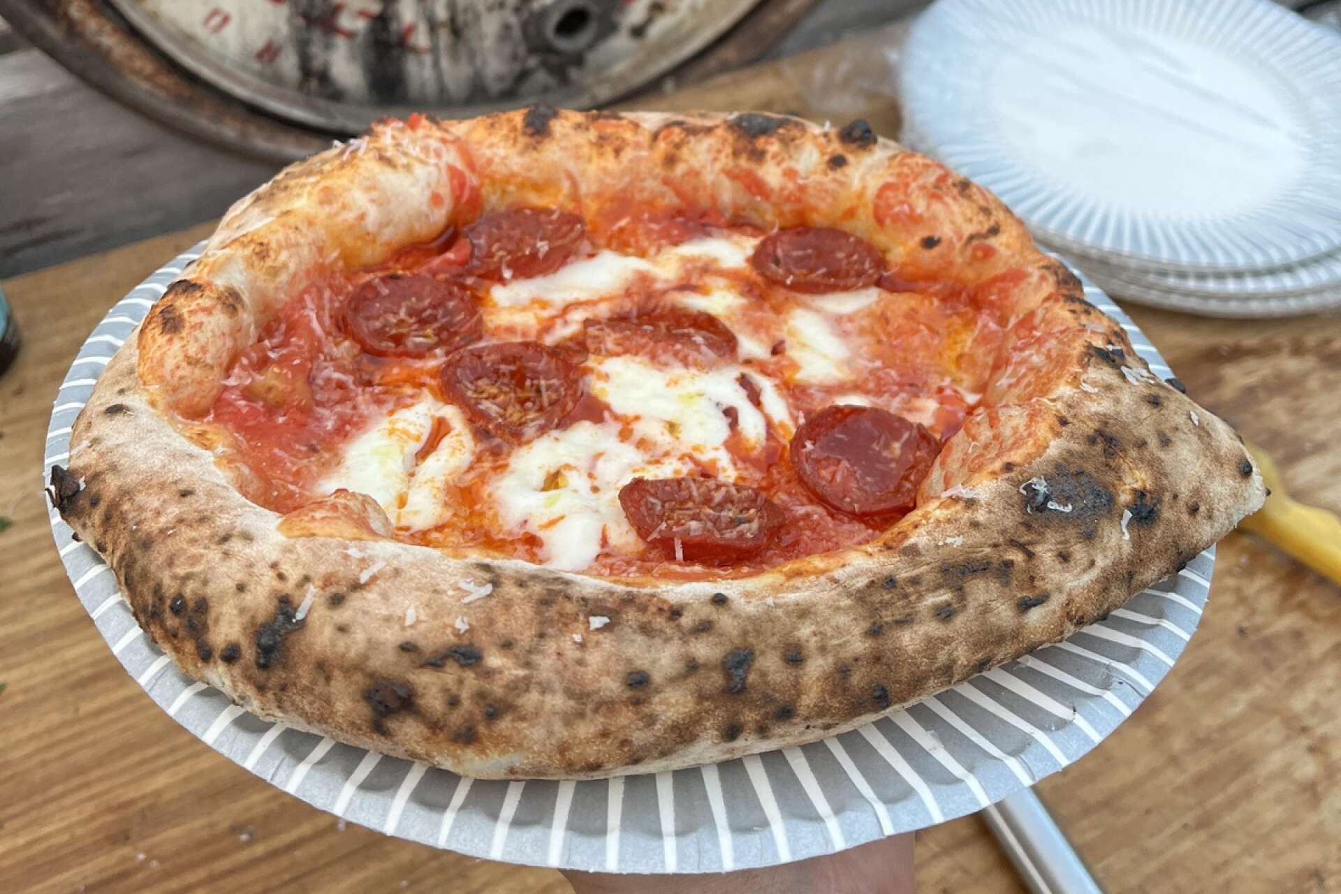 Salamipizza från popup-pizzerian i Årjäng