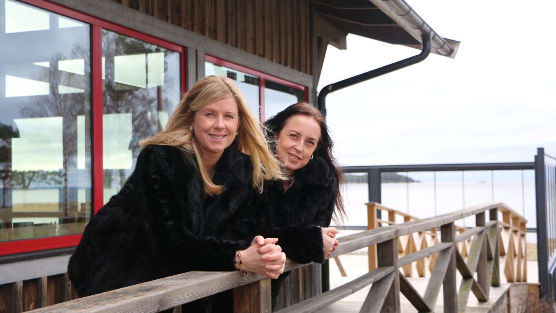 Erica Engström och Therese Boström är nya ägare till Möruddens Brygga som öppnar i maj.