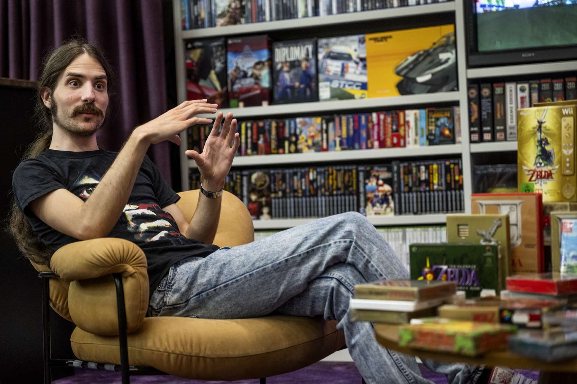 Mikel Rylander lyfter 1980-talets rollspelskultur som en viktig inspirationskälla till de första Zeldaspelen.
