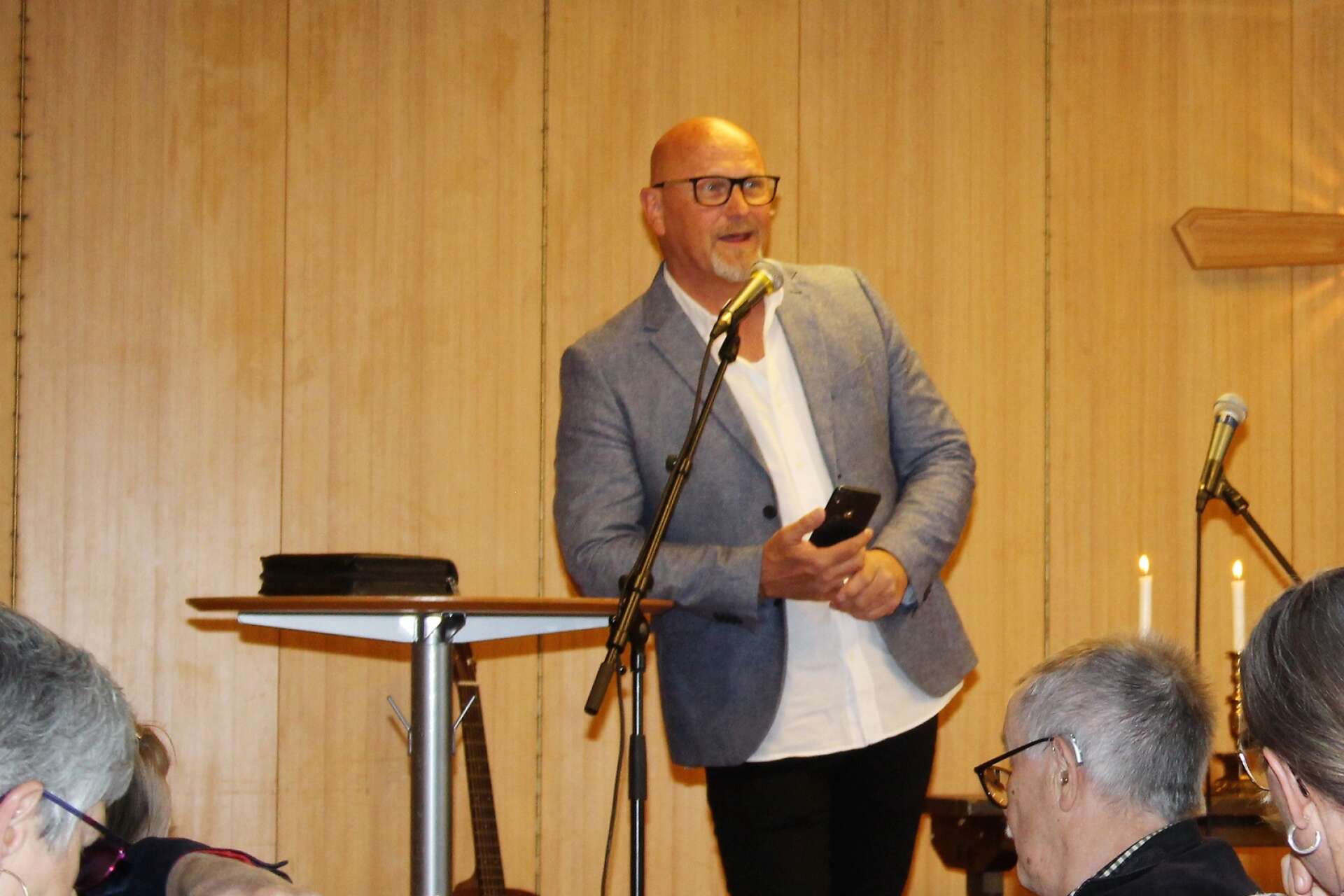Lennart Fjell är pastor i Elimkyrkan som nu kommer att ha sin verksamhet i kyrkan på Kungsberget.