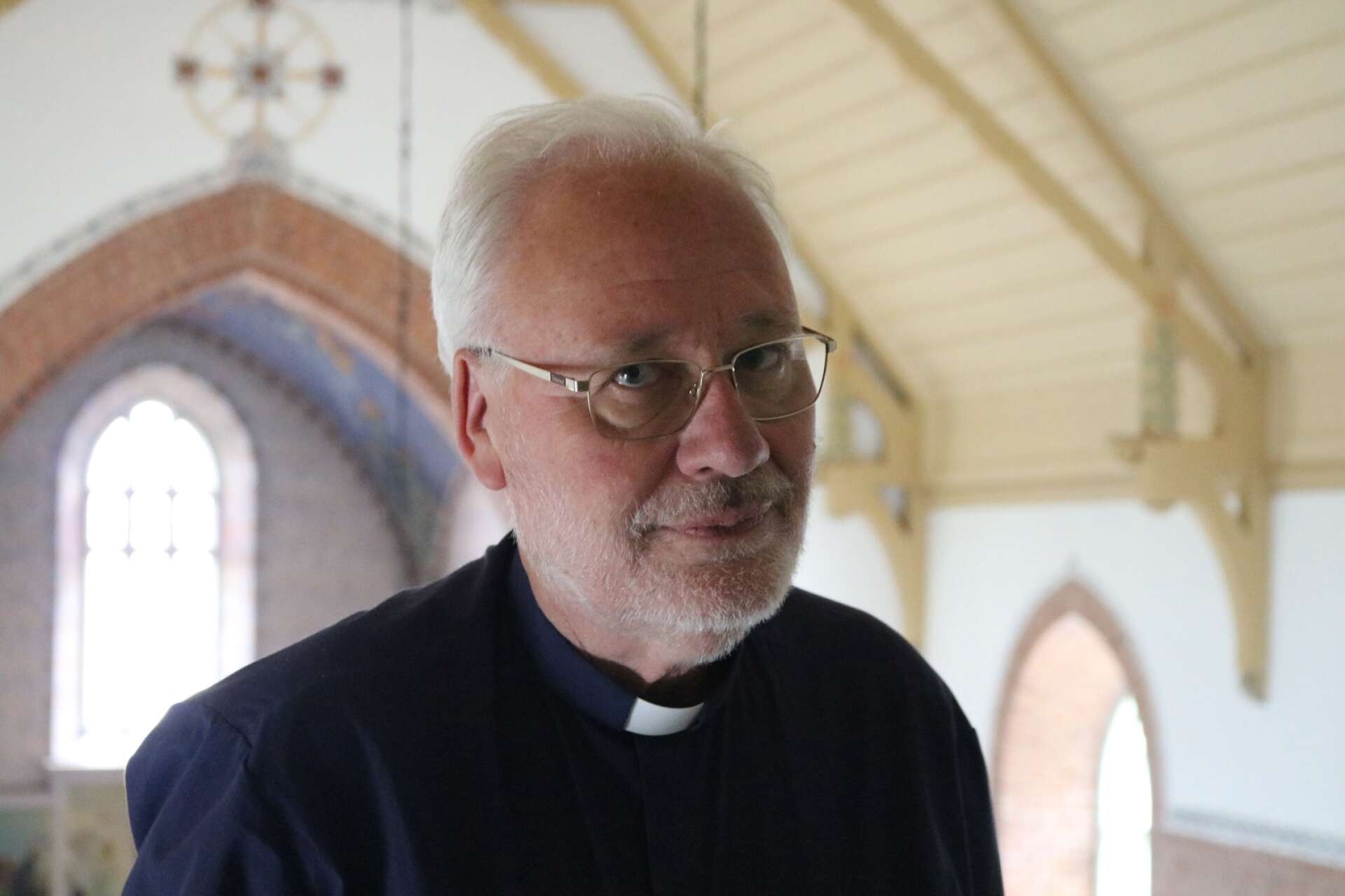 Thommy Hallin, vikarierande kyrkoherde, om skadegörelsen i Grästorps kyrka.