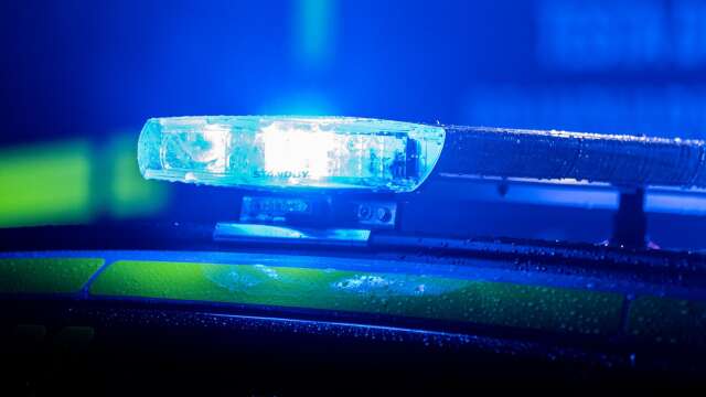 En minderårig person körde bil och vägrade stanna för polis i Mellerud.