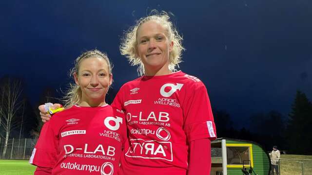 Degerfors vann derbyt på Ilanda IP mot Hertzöga och Jessica Edvardsson, till vänster, gjorde två mål och lagkapten Kathlene Fernström ett.