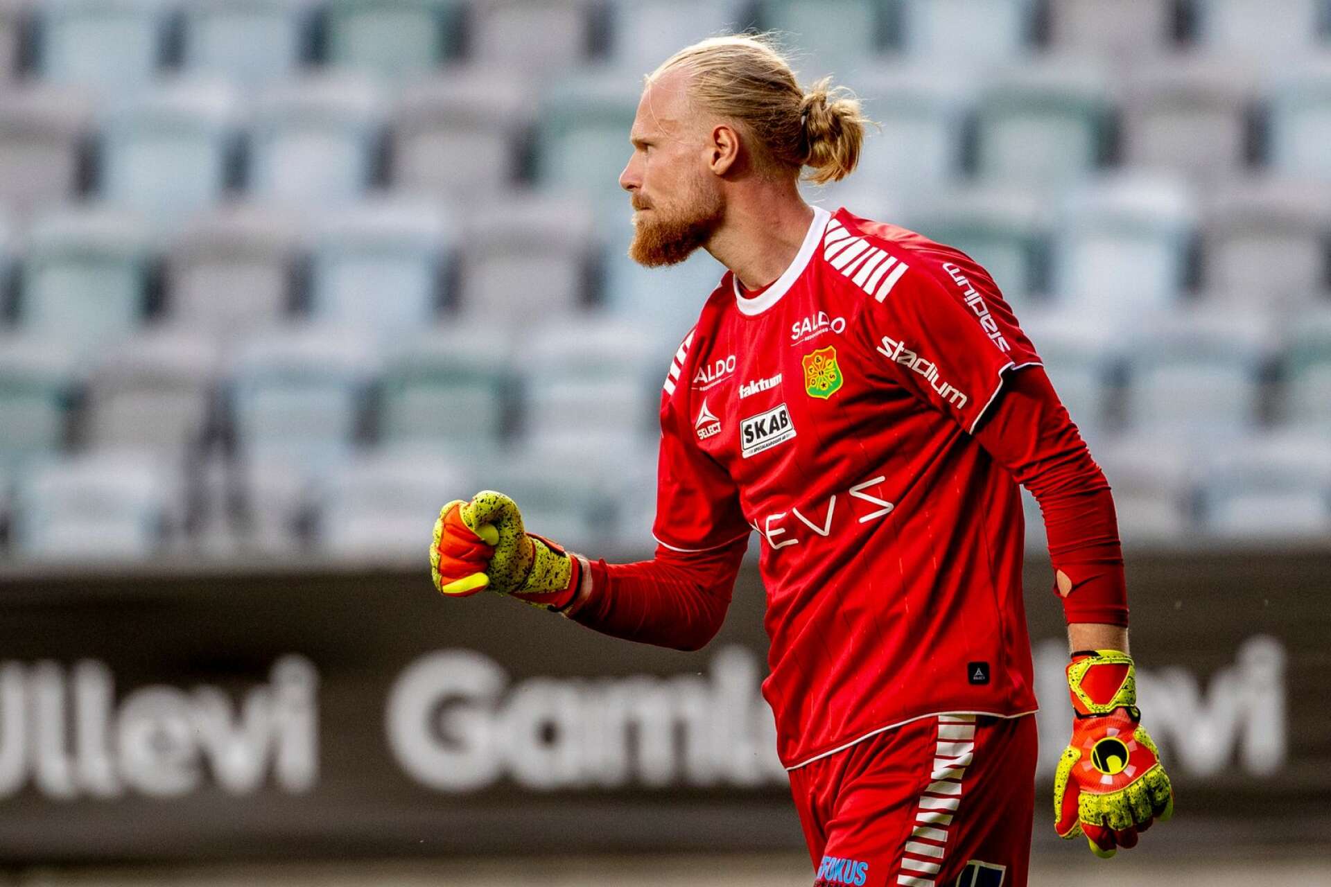 Mathias Karlsson har varit etta i Gais de två senaste åren, nu är han i förhandlingar med Karlstad Fotboll.