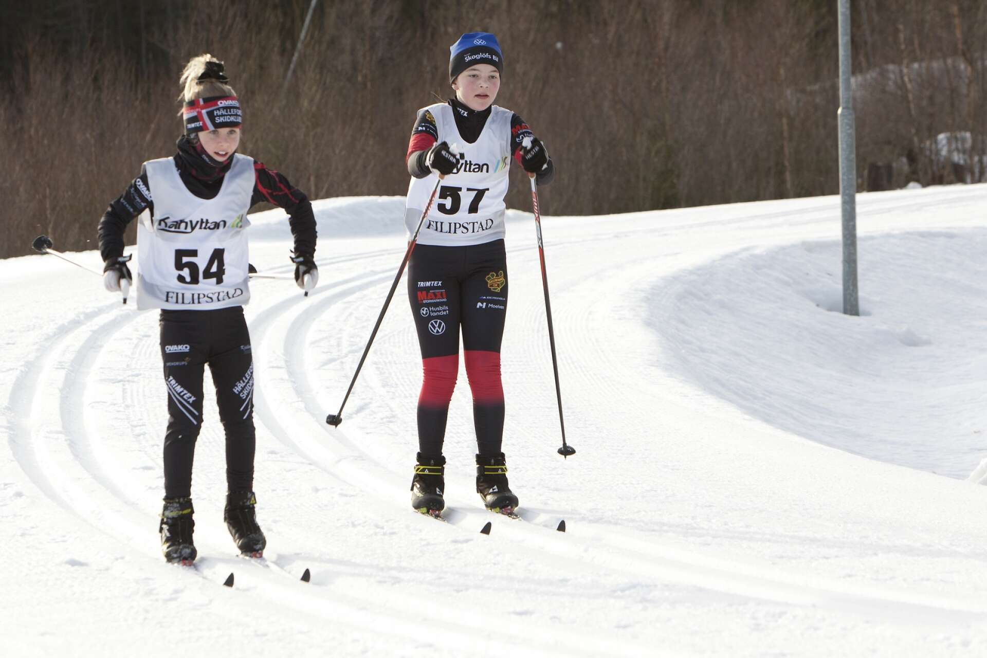Steira Grip Flink från Hällefors och Sigrid Elfström från Kristinehamn följdes åt en bit i spåret.