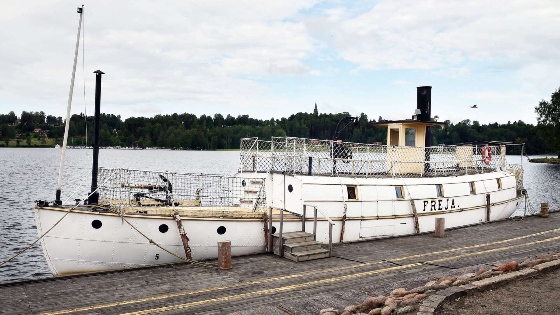 Ångbåten Freja af Fryken, här vid kajen i Fryksta sommaren 2015, kan få en permanent vinterförvaring som också kan bli ett museum inom något år. En ny detaljplan för området ska tas fram.