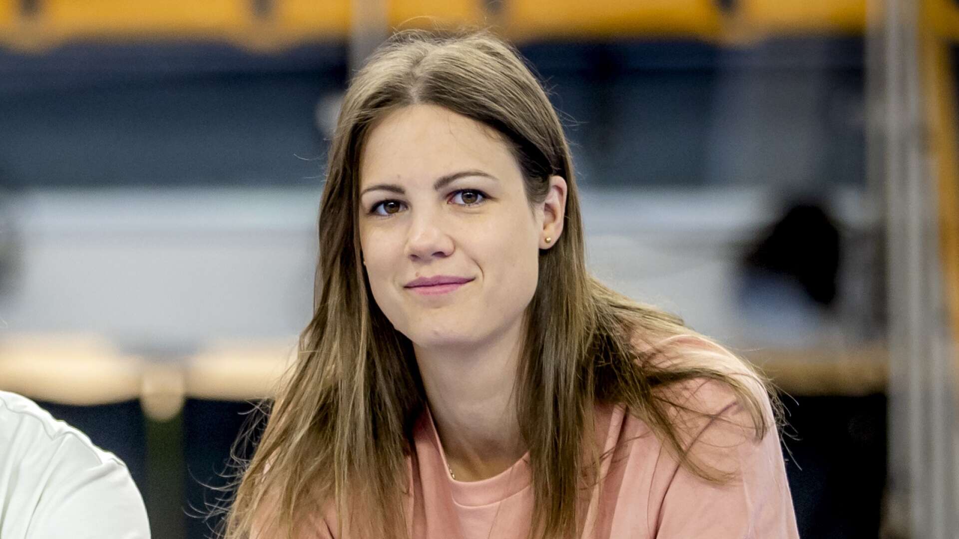 Linnea Juhlin byter rollen som spelare till rollen som sportchef.