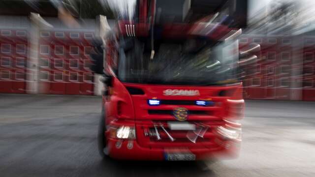 Räddningstjänsten i Åmål ryckte ut och sanerade när en bil började läcka bensin under färd./GENREBILD