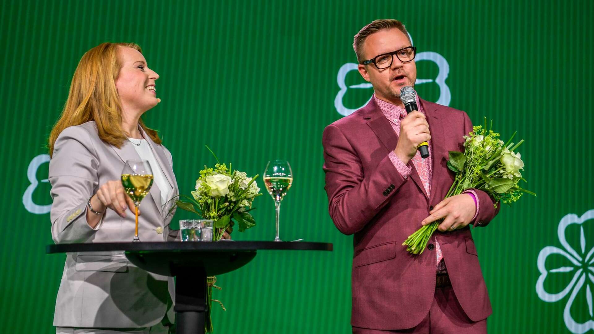 Annie Lööf firade Fredrick Federley vinst i Europavalet på Centerpartiets valvaka i maj 2019.