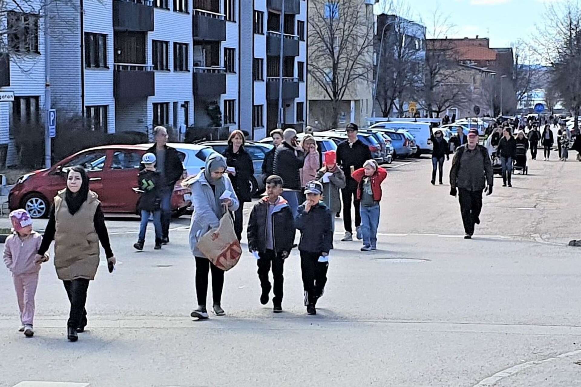 Efter en ny avstickare till Sågudden var Äggpromenaden  tillbaka den vanliga sträckningen längs Viksgatan mot Styckåsen.