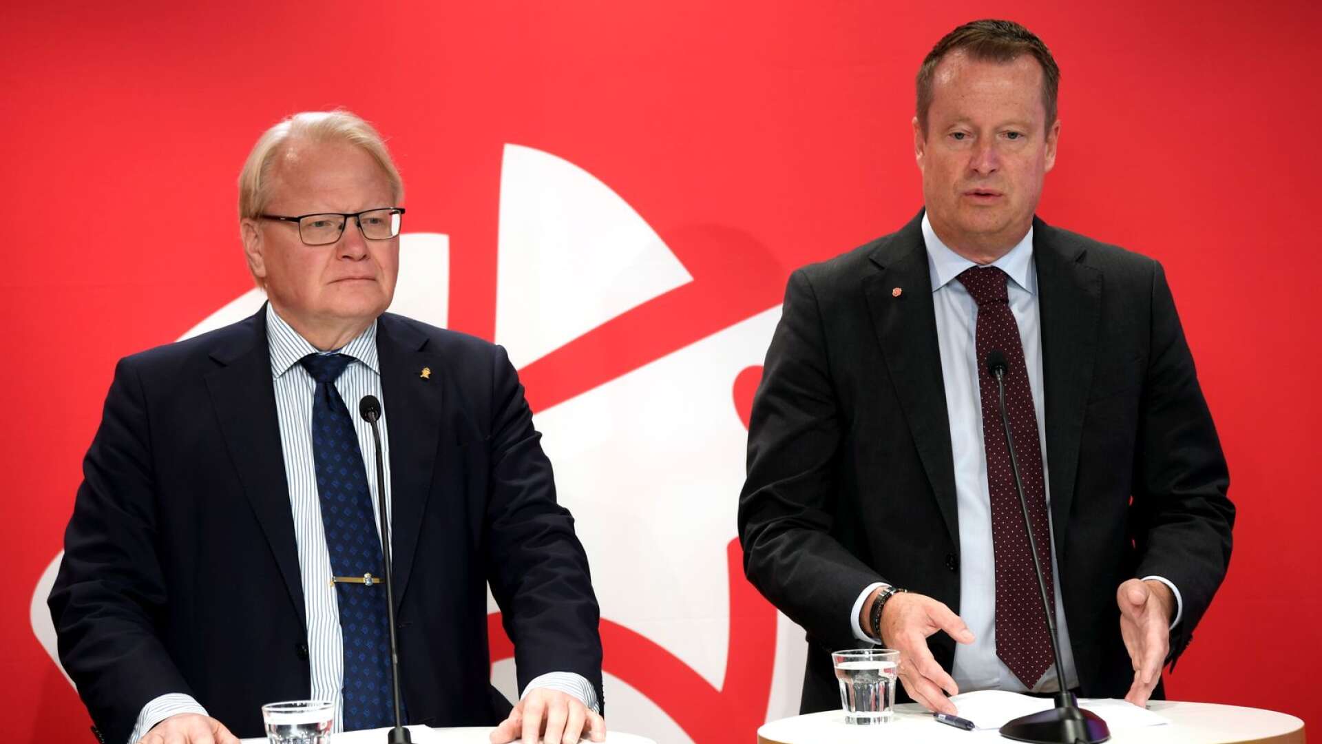 Desperata statsråd – Peter Hultqvist och Anders Ygeman.