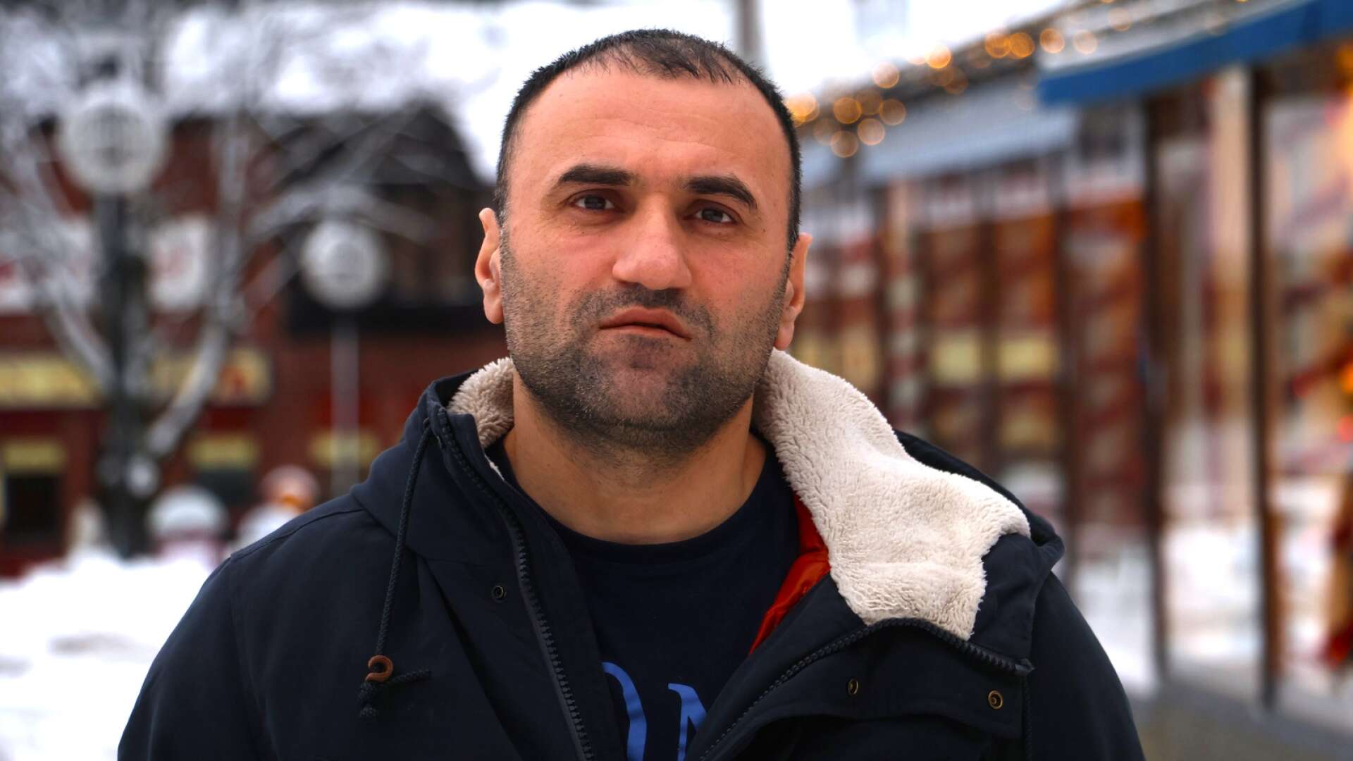 Hasan Khudoyan och hans familj i Billingsfors har nu fått 13 månaders uppehållstillstånd.