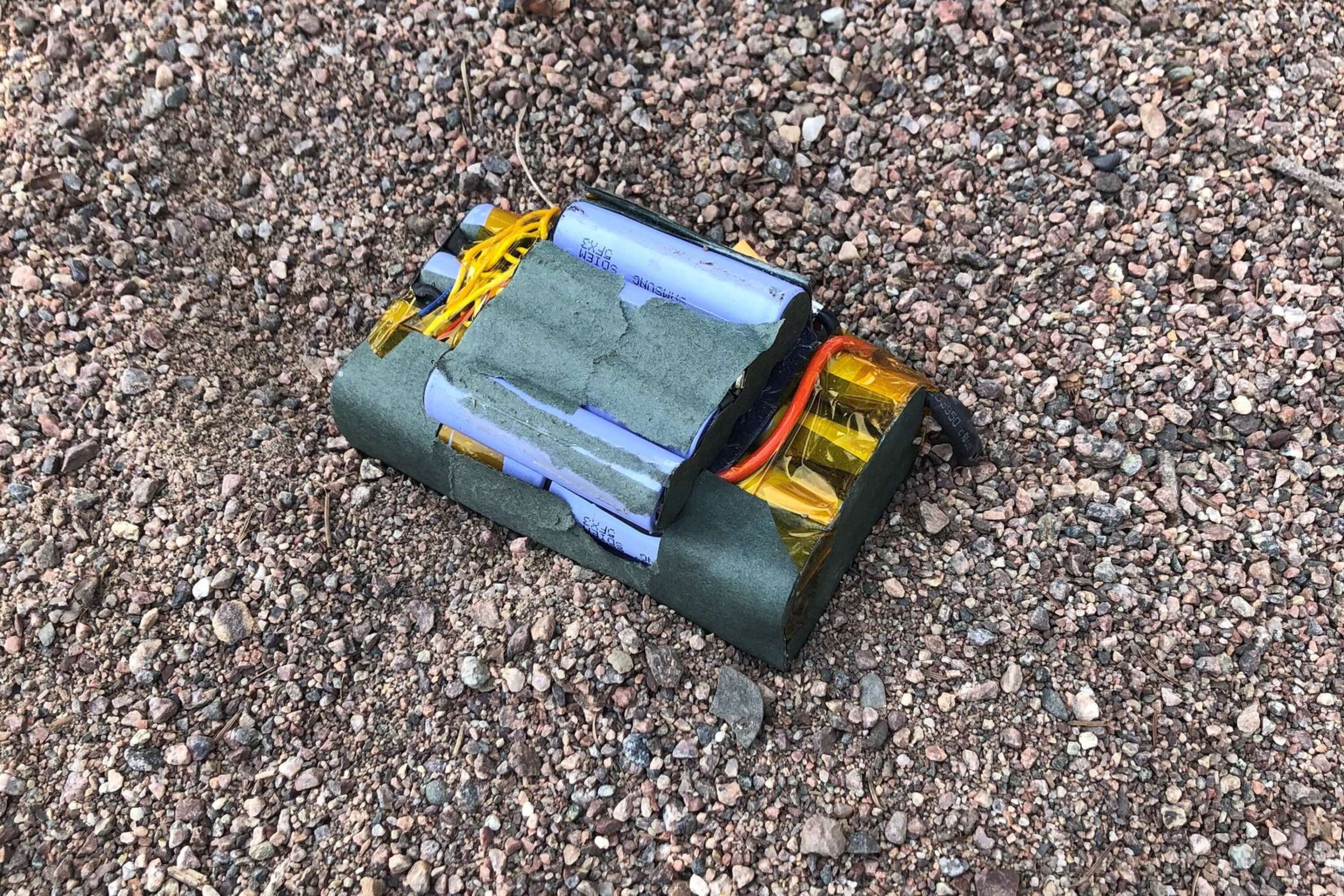 Den misstänkta bomben var troligtvis ett batteri.