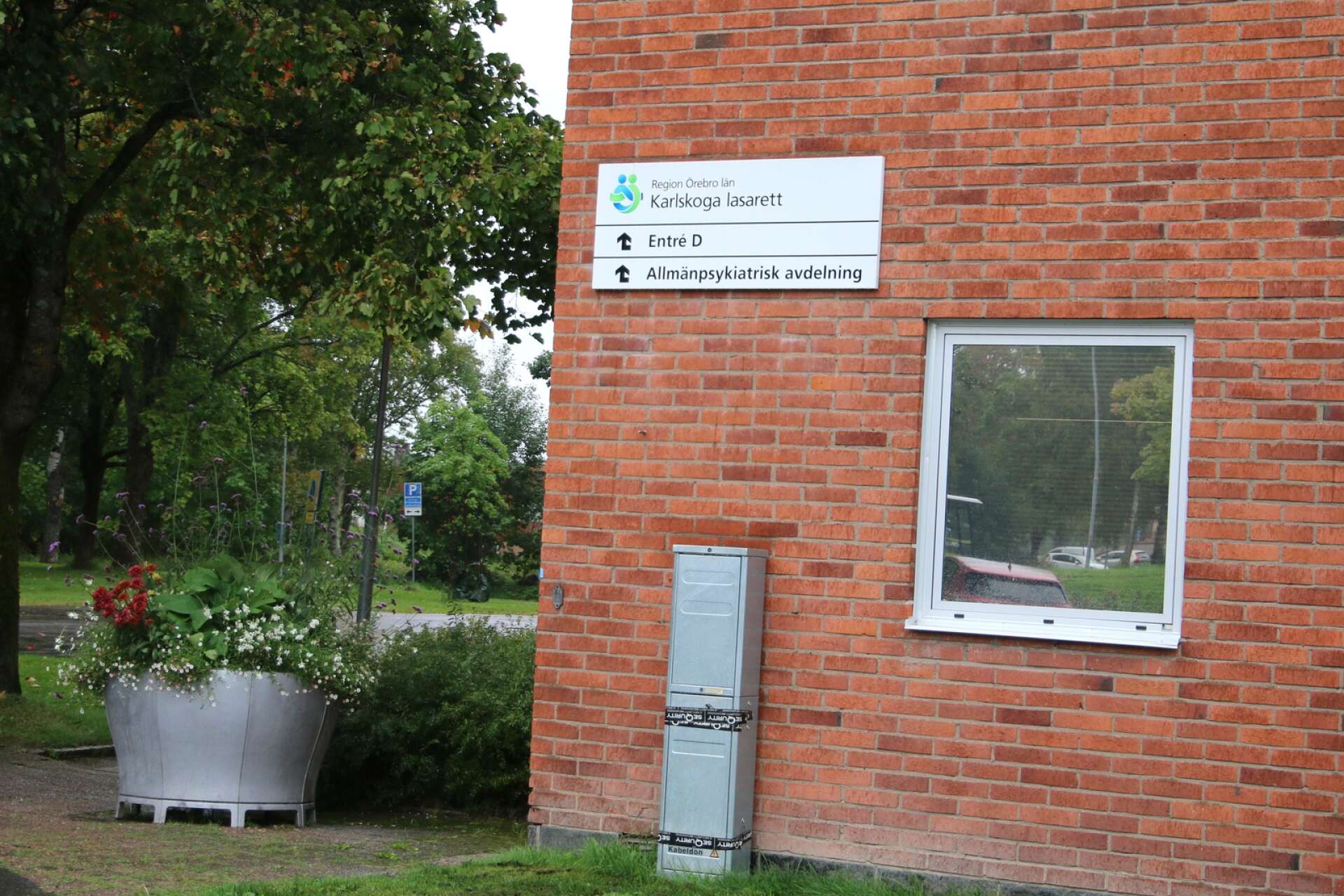 Ett av sparförslagen som kommit fram hos region Örebro län är att vårdplatserna för psykiatrin i Karlskoga ska tas bort. Istället vill man införa ett team som kan ge extra insatser i det egna hemmet.
